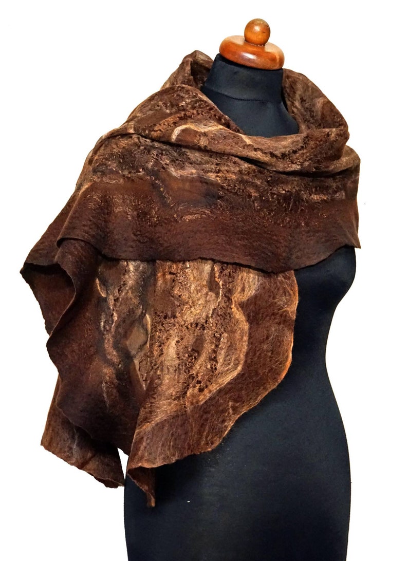 Felted scarf, silk felt shawl, felt scarves for women, shades of brown and beige, handmade brown scarf on silk, nuno felt scarf gift for her zdjęcie 2