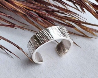 3mm Sterling Silver Ear Cuff for Helix or Conch ~ Hammer Textured ~ No Piercing Wrap Earring ~ Minimal Everyday Jewellery