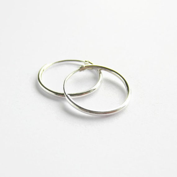 PAIR 925 Sterling Silver 20mm Hoop Earrings Hoops Sleepers Gift Bag