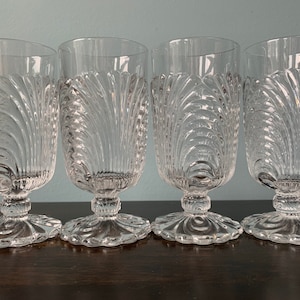 Vintage Caprice de pie claro vaso por Cambridge Glass Pressed Set de 4