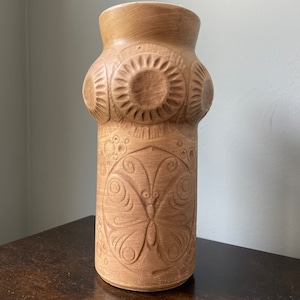 Vintage McCoy Pottery Scandia Vase Butterfly Mid Century MCM McCoy 620