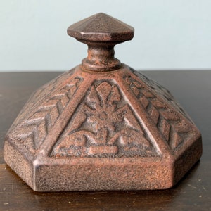 Arts and Crafts Cast Iron Paperweight Paper Weight Bradley and Hubbard 6037 Flowers Chevron Geometric Pyramid 1880s Antique