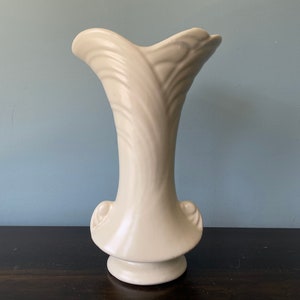 Vintage Shawnee Pottery USA Vase Swirl Scroll White Matte