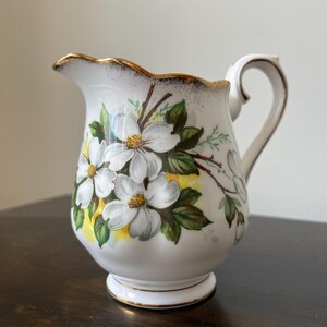 Vintage Royal Albert White Dogwood Mini Creamer Cream Pitcher Flowers Flowering Dogwood Bloom Blossom