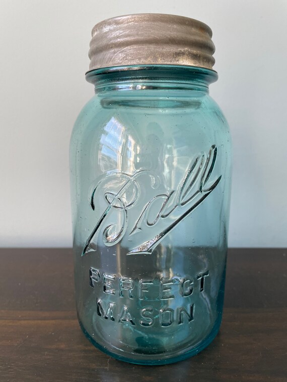 QUART BALL BLUE PERFECT MASON JARS WITH ZINC LID SOLD IN LOT OF 10 