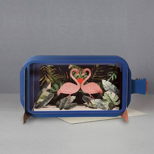 Cartão pop-up, flamingos, natureza, coração, plantas, rosa, ao ar livre, cartão cortado a laser, mensagem 3D em uma garrafa, cartão pop-out, cartão-presente 3D, cartão feito à mão, pássaros