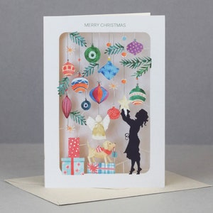 Biglietto di Natale tagliato al laser, angelo, cane, regali, donna e stella, regali, buon Natale, palline, colori, festivi, belli, copertina trasparente