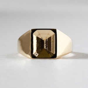 Phantom Emerald Signet Ring - Gold - gold signet ring, gold pinky ring, minimalist ring, geometric ring, chunky gold ring