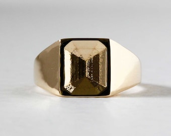Phantom Emerald Signet Ring - Gold - gold signet ring, gold pinky ring, minimalist ring, geometric ring, chunky gold ring