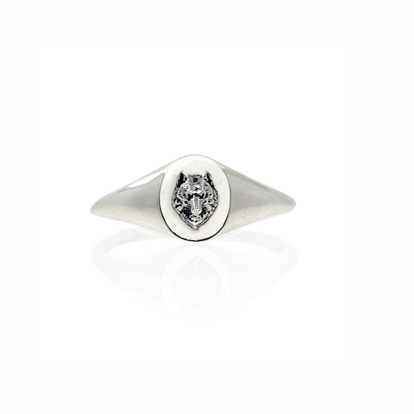 Mini Wolf Signet Ring | Wolf Ring | Silver Pinky Ring | Dainty Signet Ring | Silver Signet Ring, lupo, lupo ring