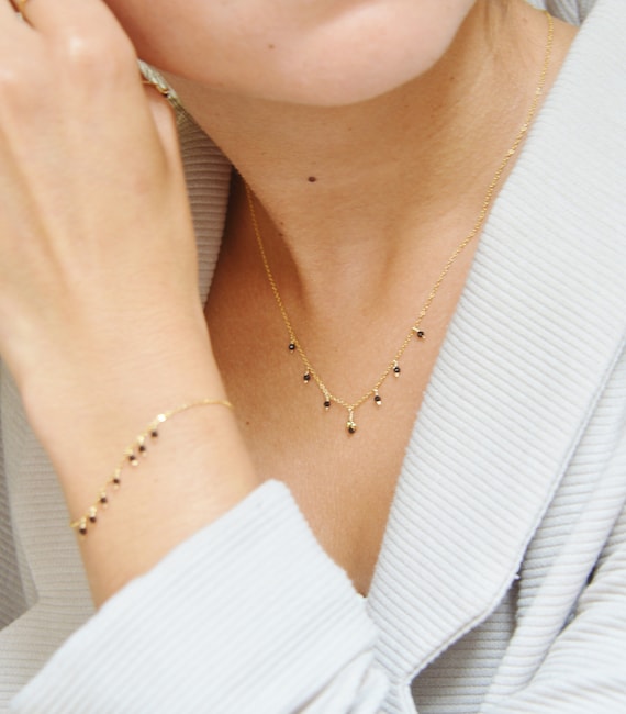 Fine necklace with small pendant best sale