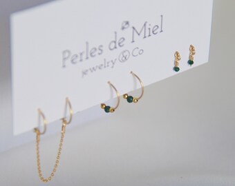 ensemble cadeau de boucles d'oreilles minimalistes en or rempli 14k et Malachite