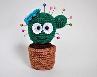 Pincushion crochet cactus, crochet amigurumi toy, crochet toy, decoration, pincushion handmade, Needles