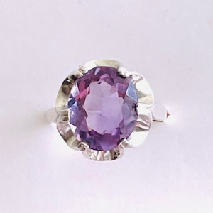 Amethyst Silver Ring / 1976 Solitaire Amethyst Silver Ring / Silver Retro Vintage Birmingham Silver 1976 HG Hallmark.