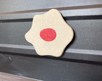 Flower magnet