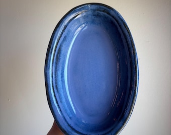 Ceramic ”chipotle” bowl with bright blue glaze