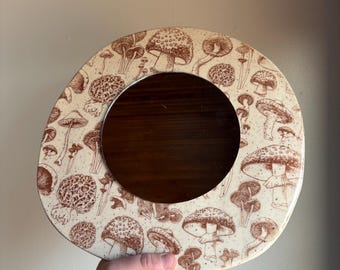 Mushroom mirror wall hang