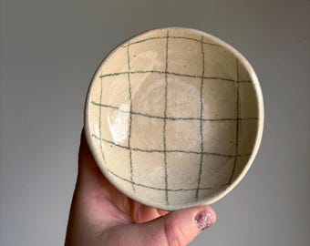 Salsa bowl with green checkerboard