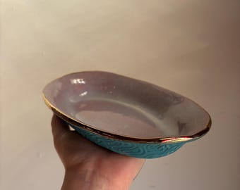 Squiggle ”chipotle” bowl with metallic gold rim