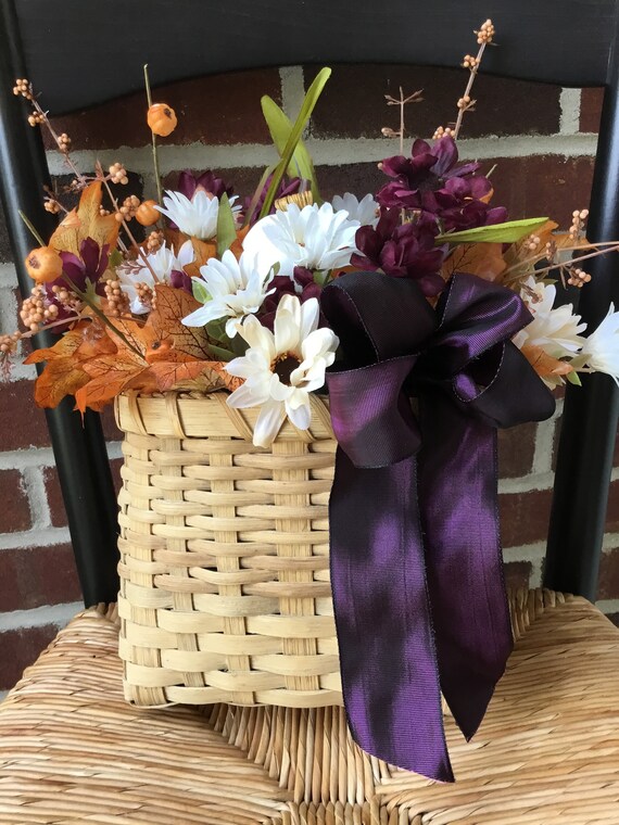 Front Door Decorations With An Autumn Fall Basket