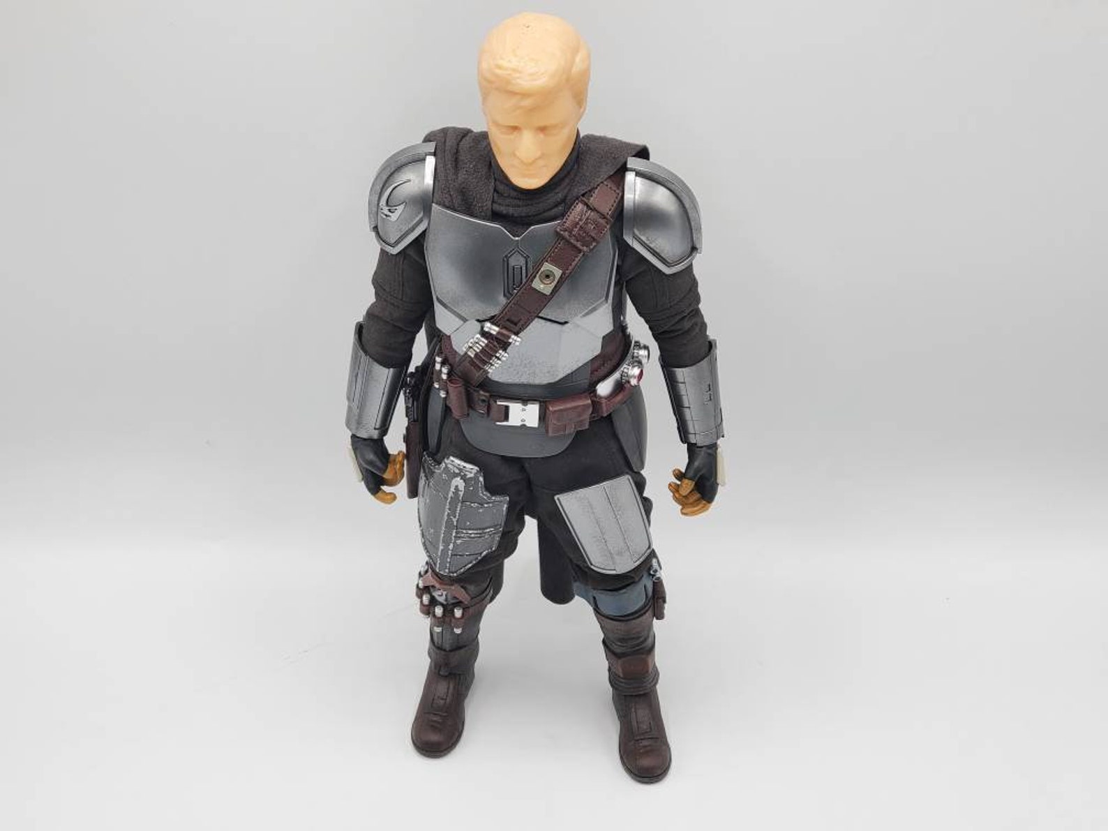 Mandalorian 1/6 Scale Din Djarin Head Hot Toys Slideshow Etsy