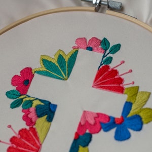 Floral Cross Christian Contemporary Beginner Hand Embroidery Hoop Art ...