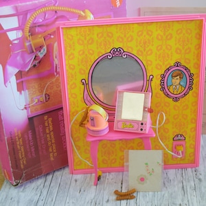 RARE! Vintage Barbie Action Beauty Scene Haarsalon #1016, 1970 Mattel