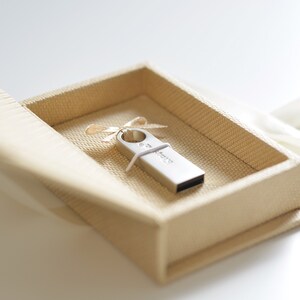 box with usb usb packaging wedding usb case usb folio case image 4