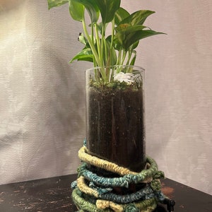 Vine Phone Charger