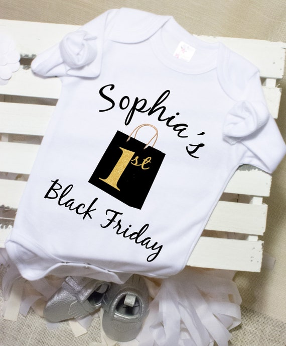 black friday shopping outfit