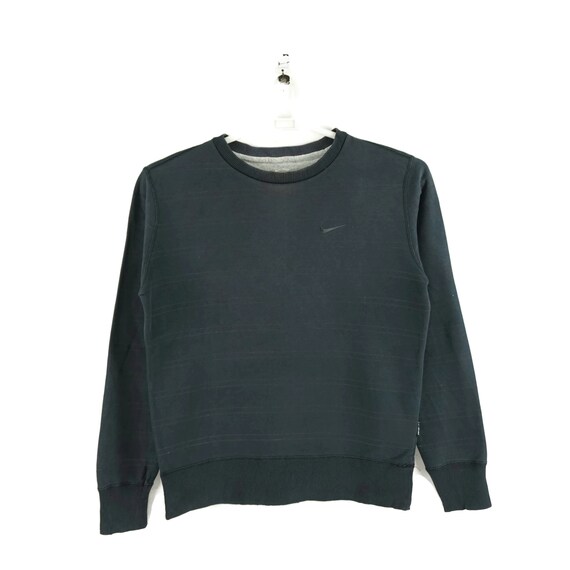 black nike vintage sweatshirt