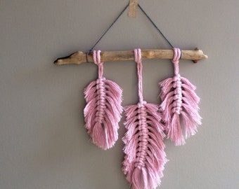 Wall art / Dreamcatcher / Feather wall hanging