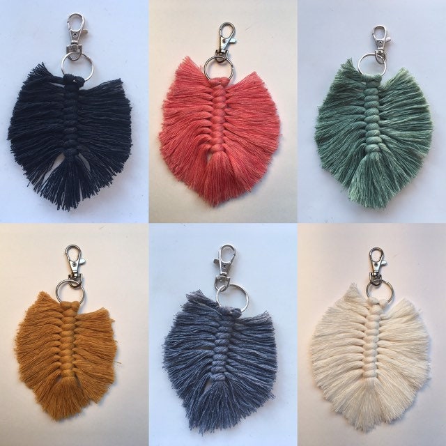 Bag charm / Keyring / Macrame bag charm / Feather bag charm / Etsy