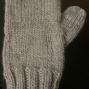 Knitted mitten