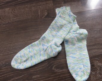 Women's medium wool socks