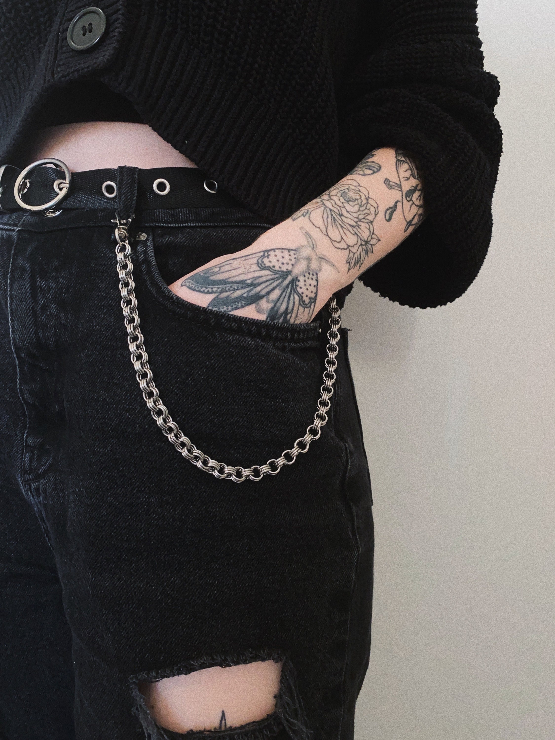 E girl belt clearance