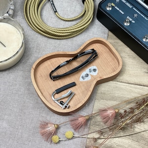 Medium Guitar Tray, Personalized Guitar Tray, Keepsake Pick Box, Wood Valet Tray, Music Catch All, Wood Box, Home Décor, Coin Tray, Pick Box