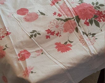 Vintage flat full pink flowered sheets