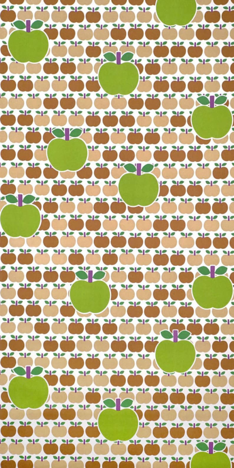 Pode incluir: Um fundo branco com um padr&atilde;o repetido de ma&ccedil;&atilde;s marrons e verdes. As ma&ccedil;&atilde;s verdes t&ecirc;m um caule e folhas roxas.