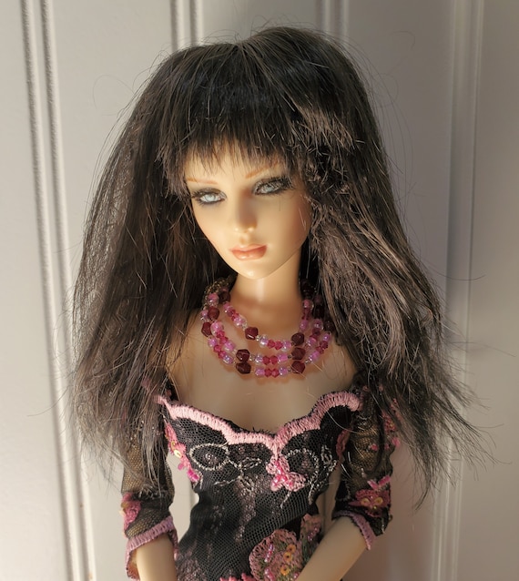 j doll wig