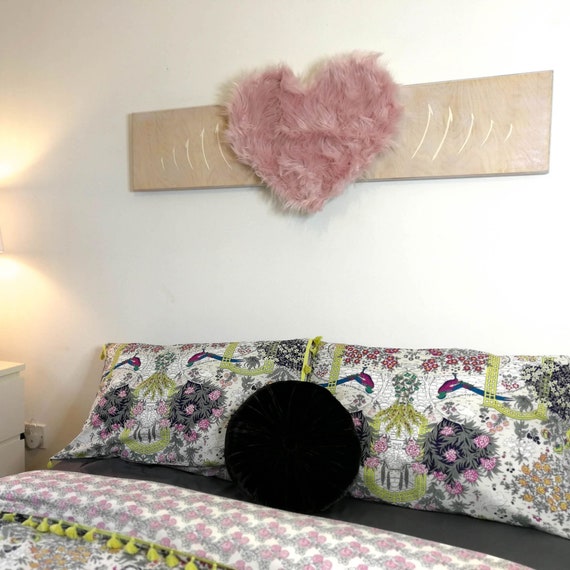 Heart headboard 2024