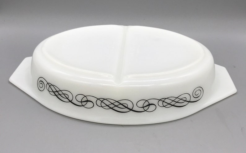 1960/'s Pyrex Golden Acorn Oval Casserole Dish Pyrex/'s Black Scroll Oval Divided Dish Promotional Pyrex Patterns
