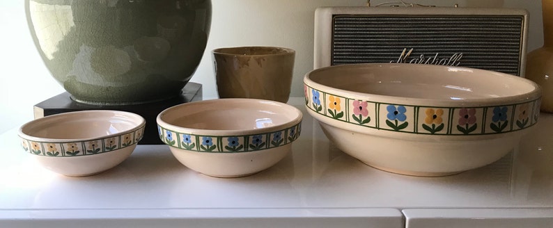 Vintage Yellow Ware Hungarian Pottery Floral Mixing And Nesting Bowls