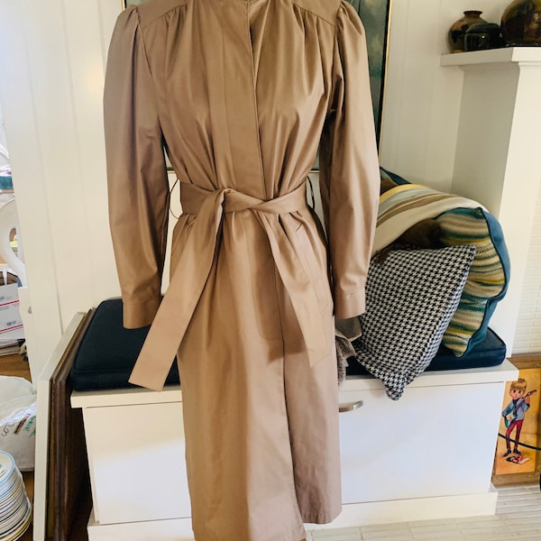 1980’s Womens London Fog Trench Coat