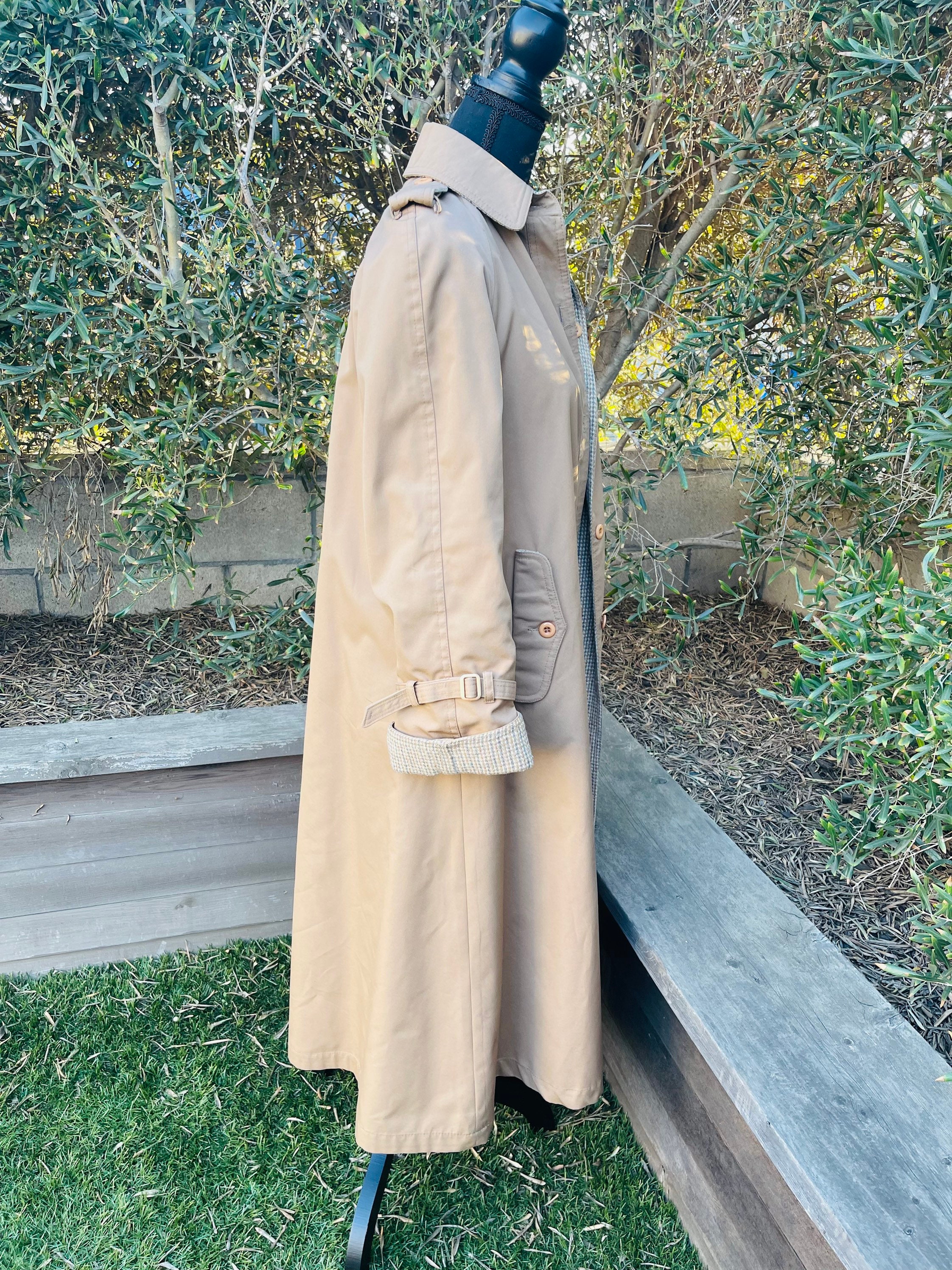 VegavintageFinds Vintage Reversible Trench Coat/ Raincoat