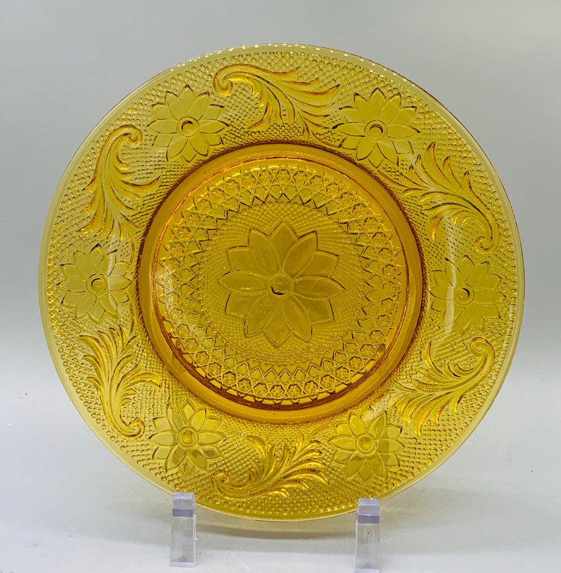 Tiara Sandwich Amber Dinner Plates Luncheon Plates Cups and Saucers