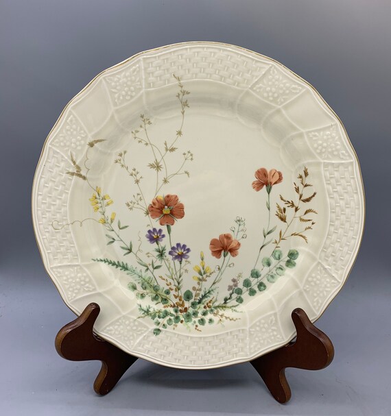 Mikasas Margaux Floral Dinnerware Margaux Dinner Plates Salad Plates Cups Saucers Soup Bowls Etsy UK