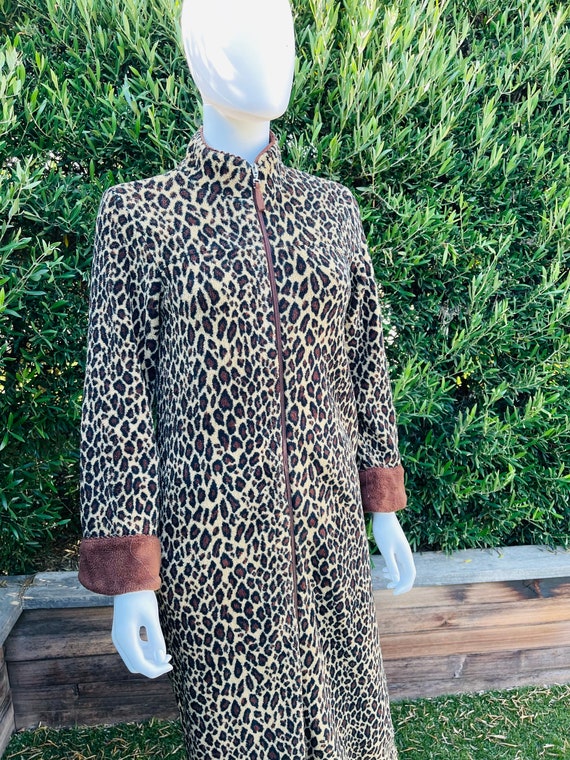 Oscar De La Renta Cheetah Zip Up Robe - image 8