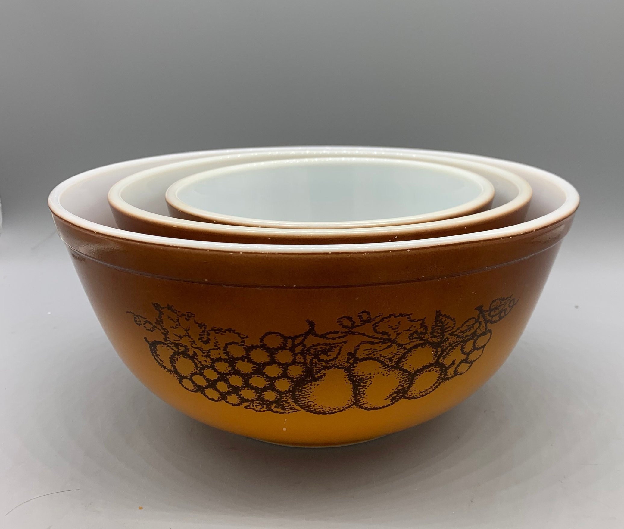 Pyrex Old Orchard, Small Stacking Mixing Bowl, Brown Ombre, Fruit Design,  Autumn Decor 401 -  Norway