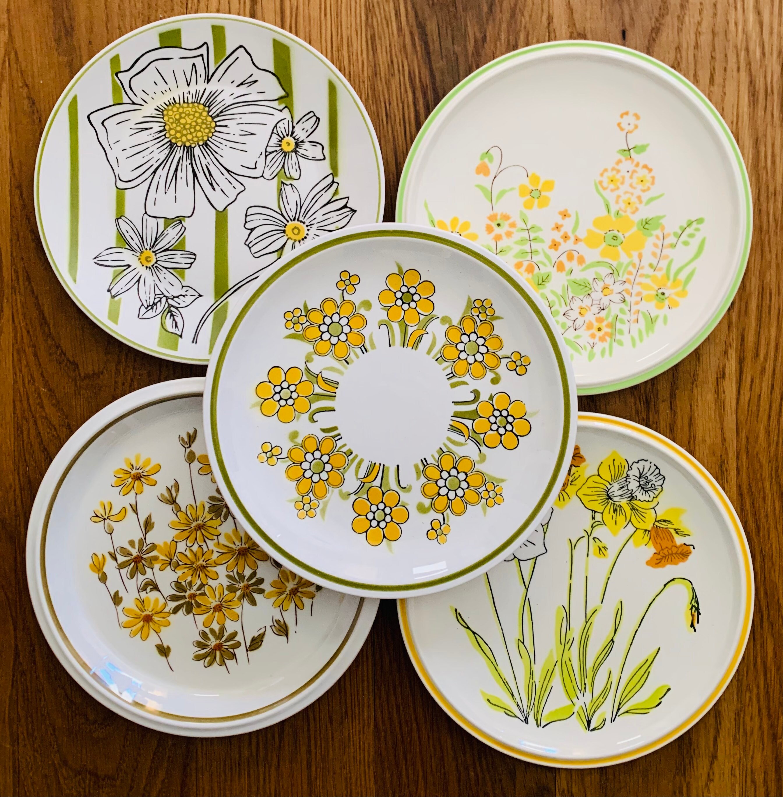 Mismatched Set of 5 Floral Salad Plates Etsy